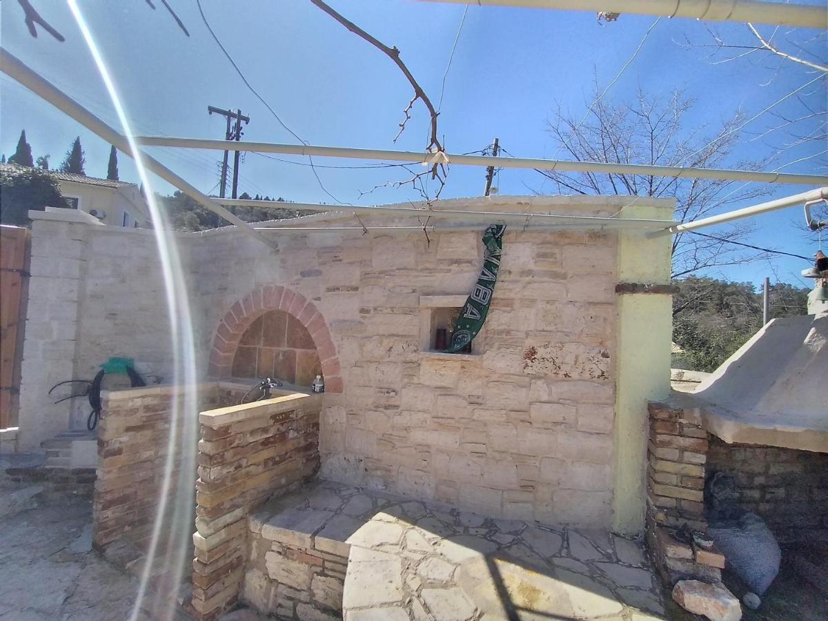 Stonemakers Hide Vila Karyotikon Exterior foto