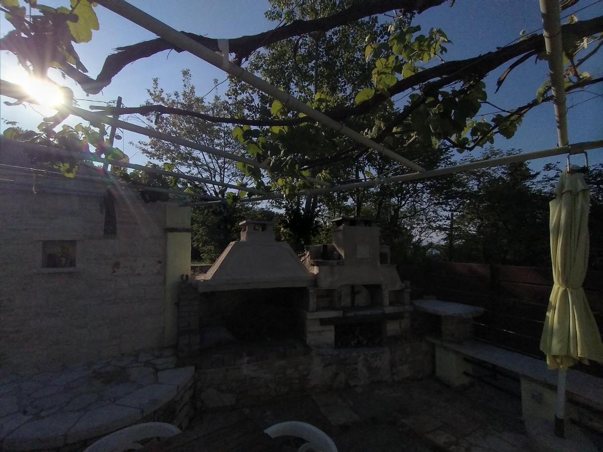Stonemakers Hide Vila Karyotikon Exterior foto